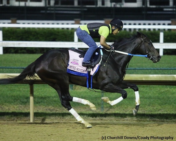 Ever So Clever, Torrent breeze ahead of Kentucky Oaks