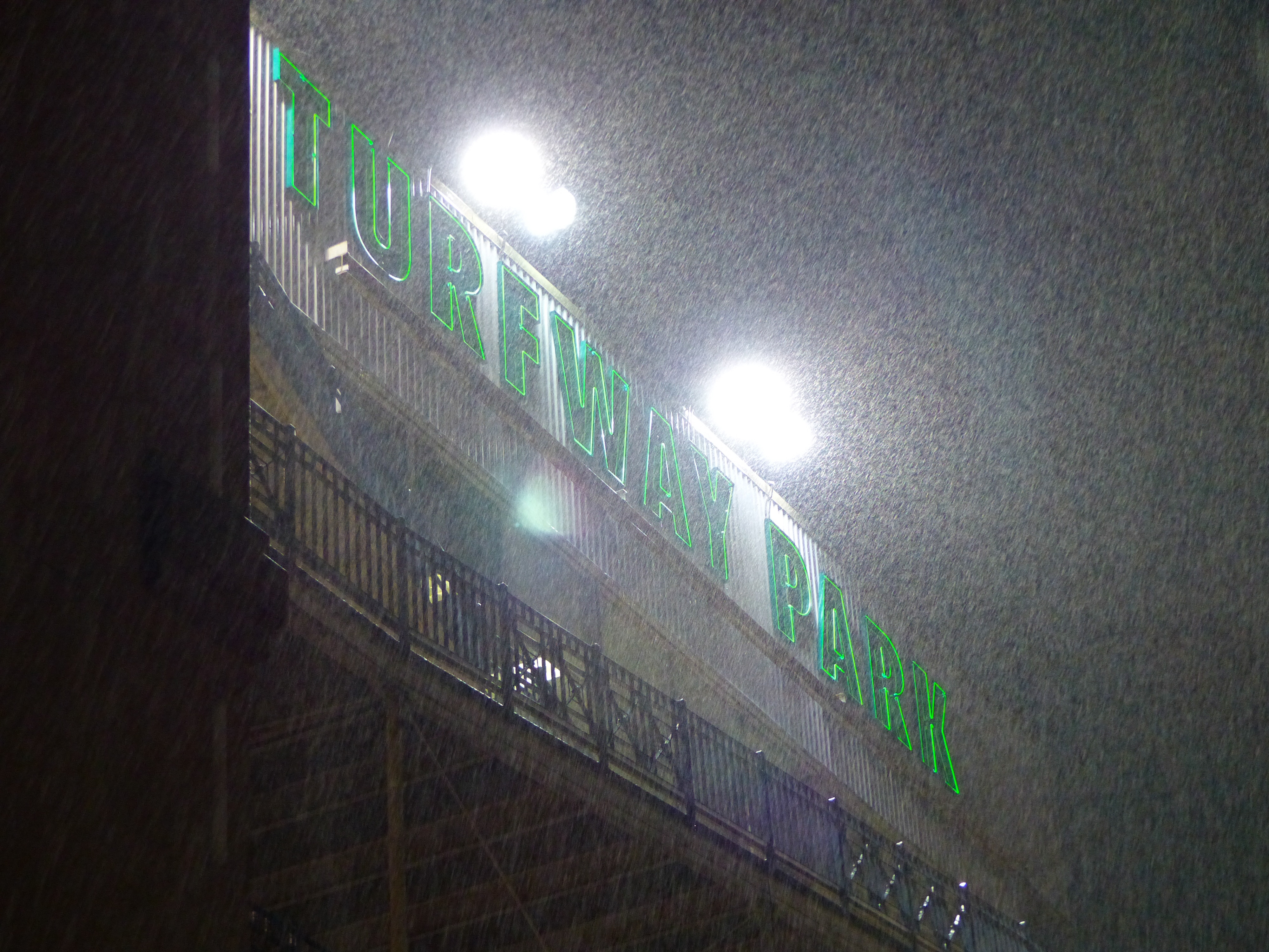 A Day At the Races: Nicolle Neulist Visits Turfway Park