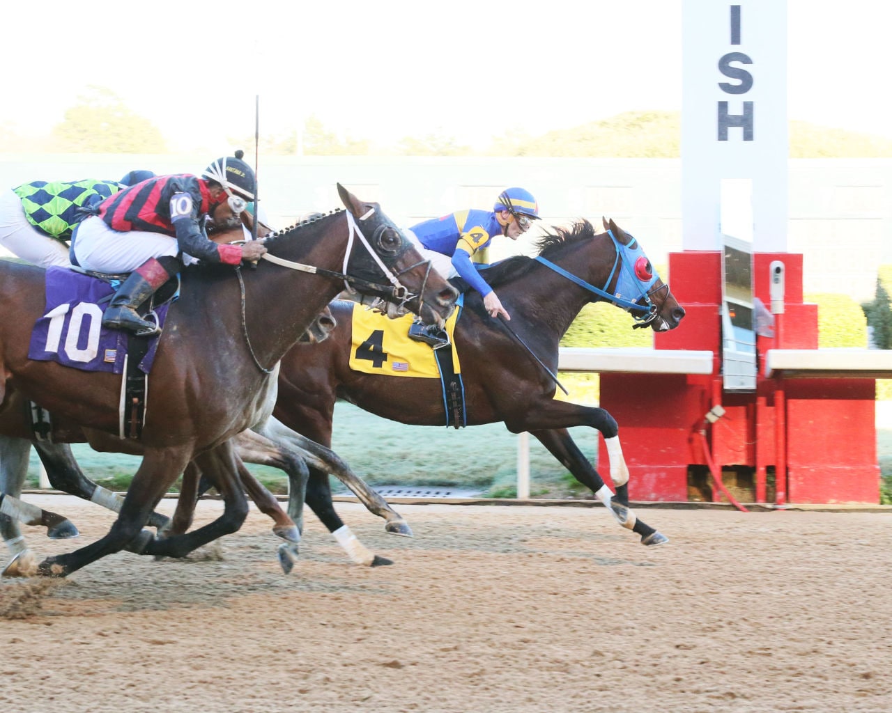 Remembering Rita seeks Cornhusker repeat; Lady Apple, Ulele square off in Iowa Oaks