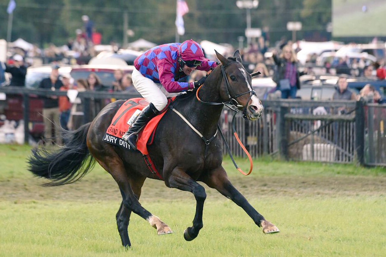 Jury Duty faces 11 in Grand National title defense