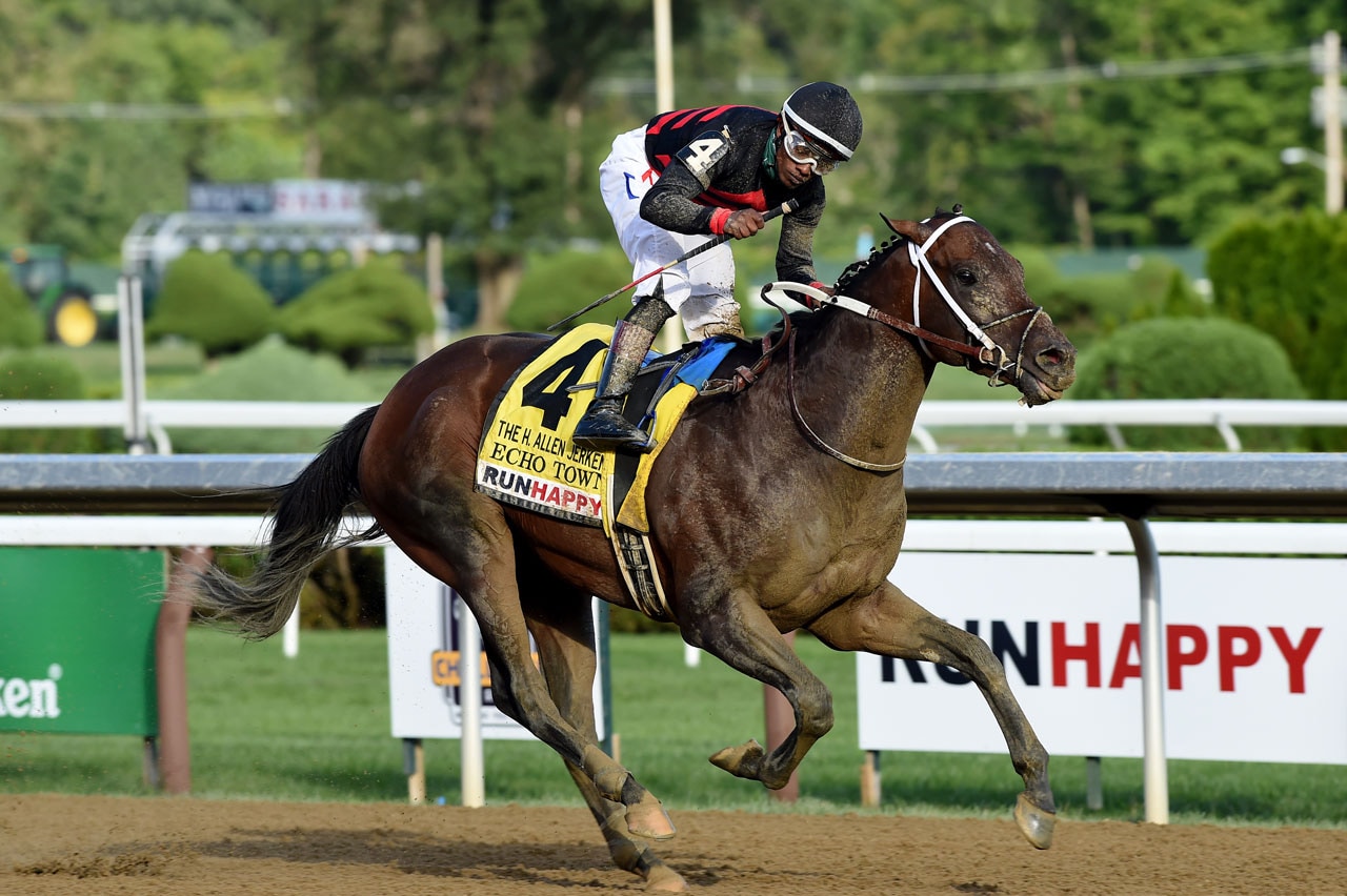 Echo Town bursts clear in H. Allen Jerkens