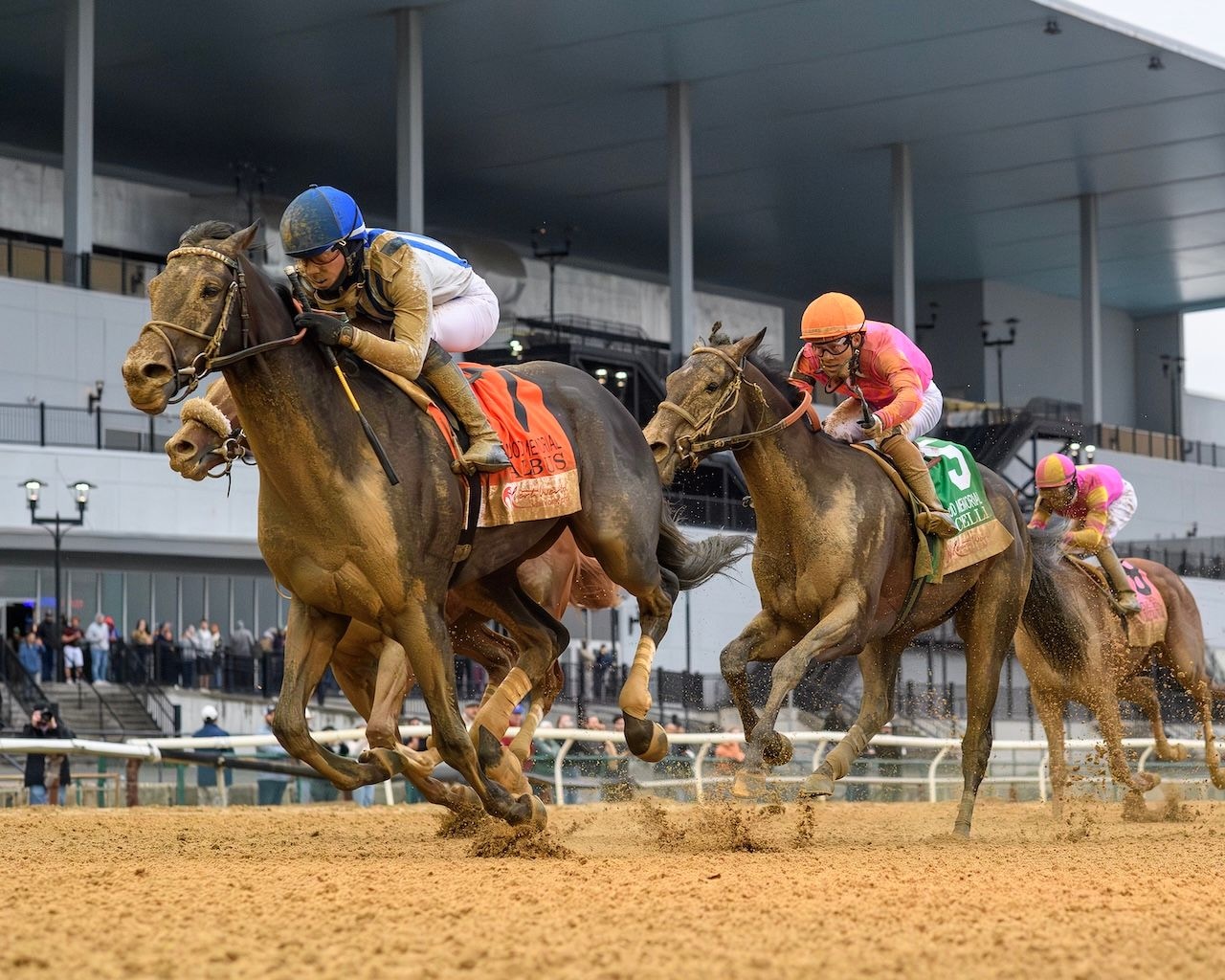Albus breaks outside in Ohio Derby; Eclatant the one to beat in Chicago