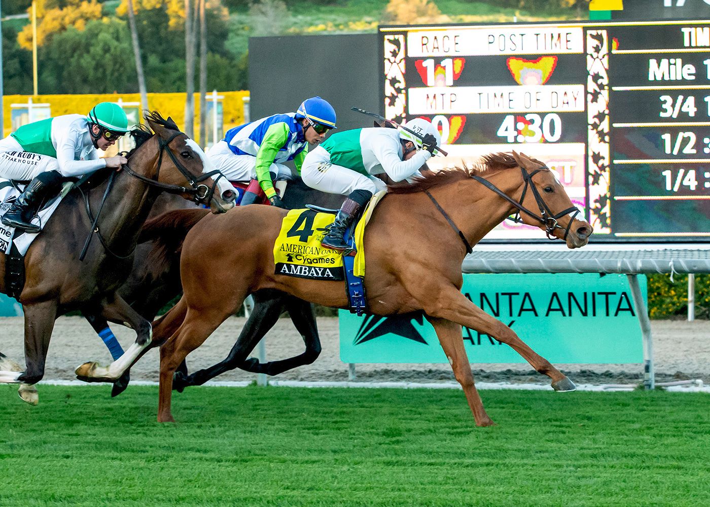 Ambaya scored an upset in the American Oaks (G1)