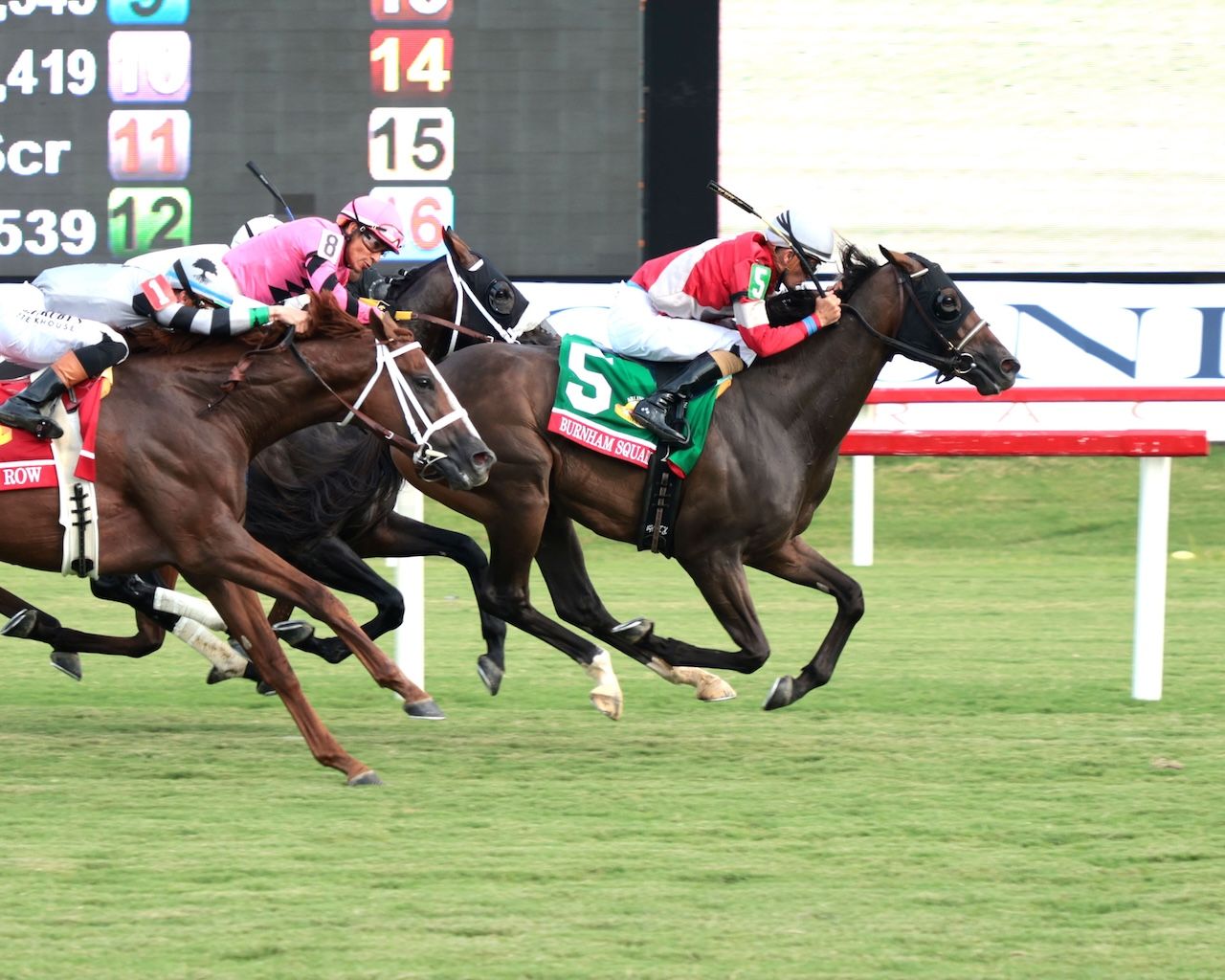 Burnham Square wins the Arlington Million at Colonial Downs.