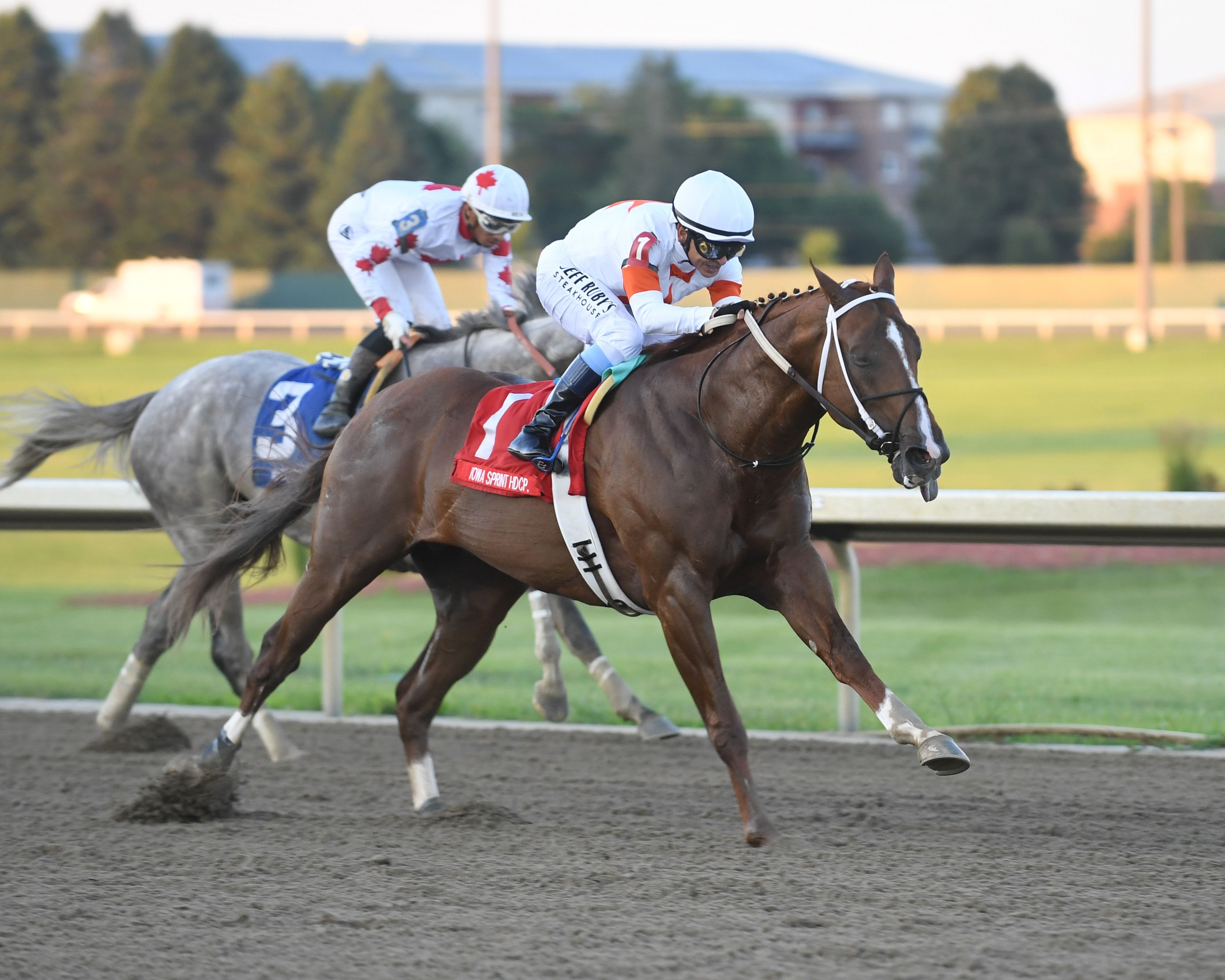 Booth wins the Iowa Sprint (Photo by Jack Coady/Coady Photography)
