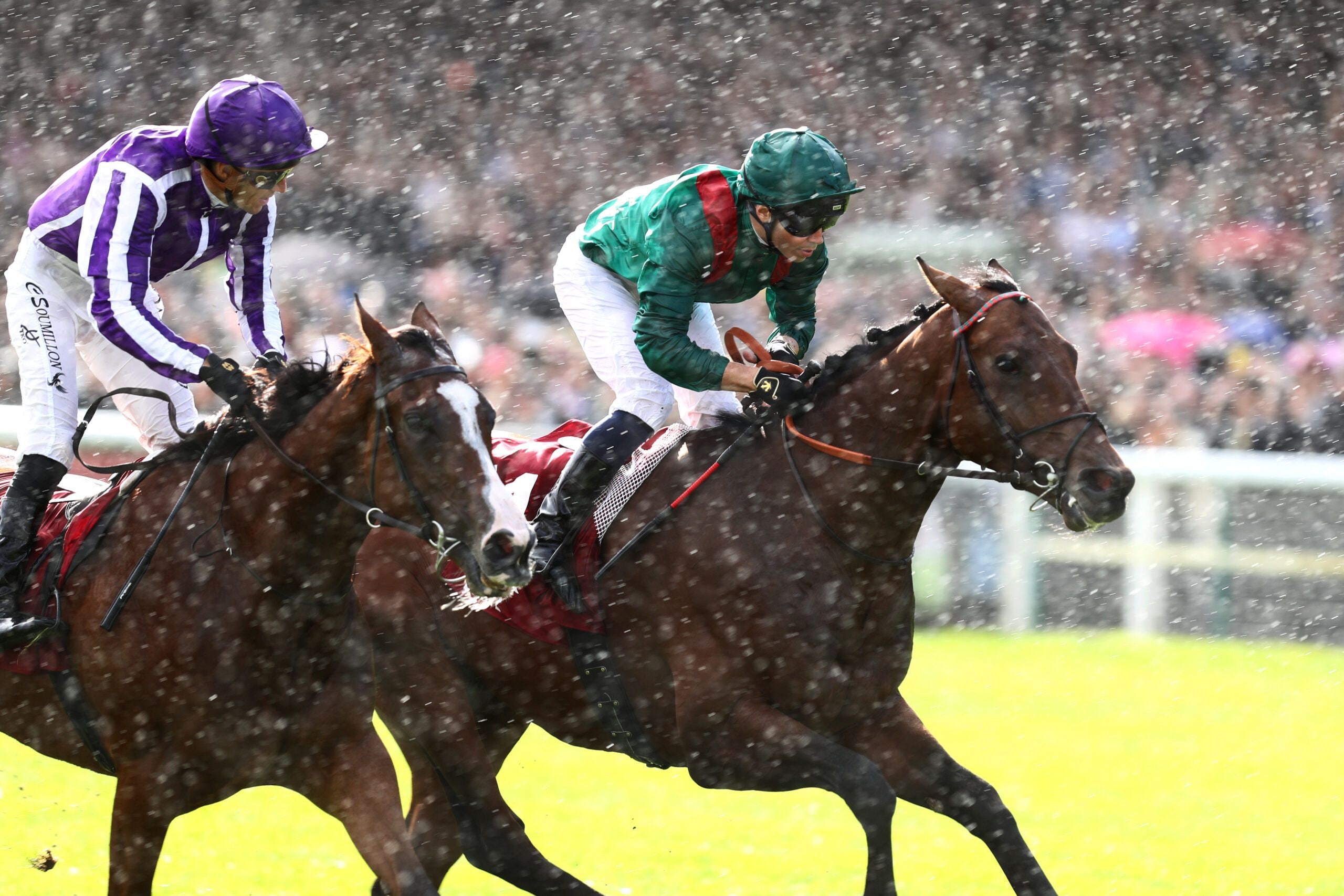 Daryz collars Minnie Hauk in historic Arc success for Aga Khan Studs