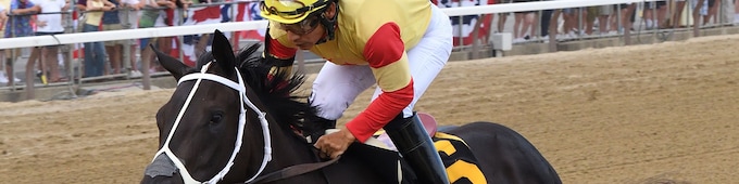 Harper’s Corner wires Schuylerville; Wild Applause makes for eventful opening day