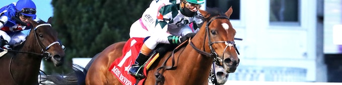 Lush Lips all heart in Mrs. Revere