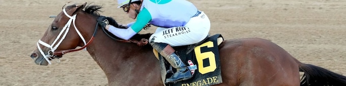 Renegade blitzes rivals in Arkansas Derby