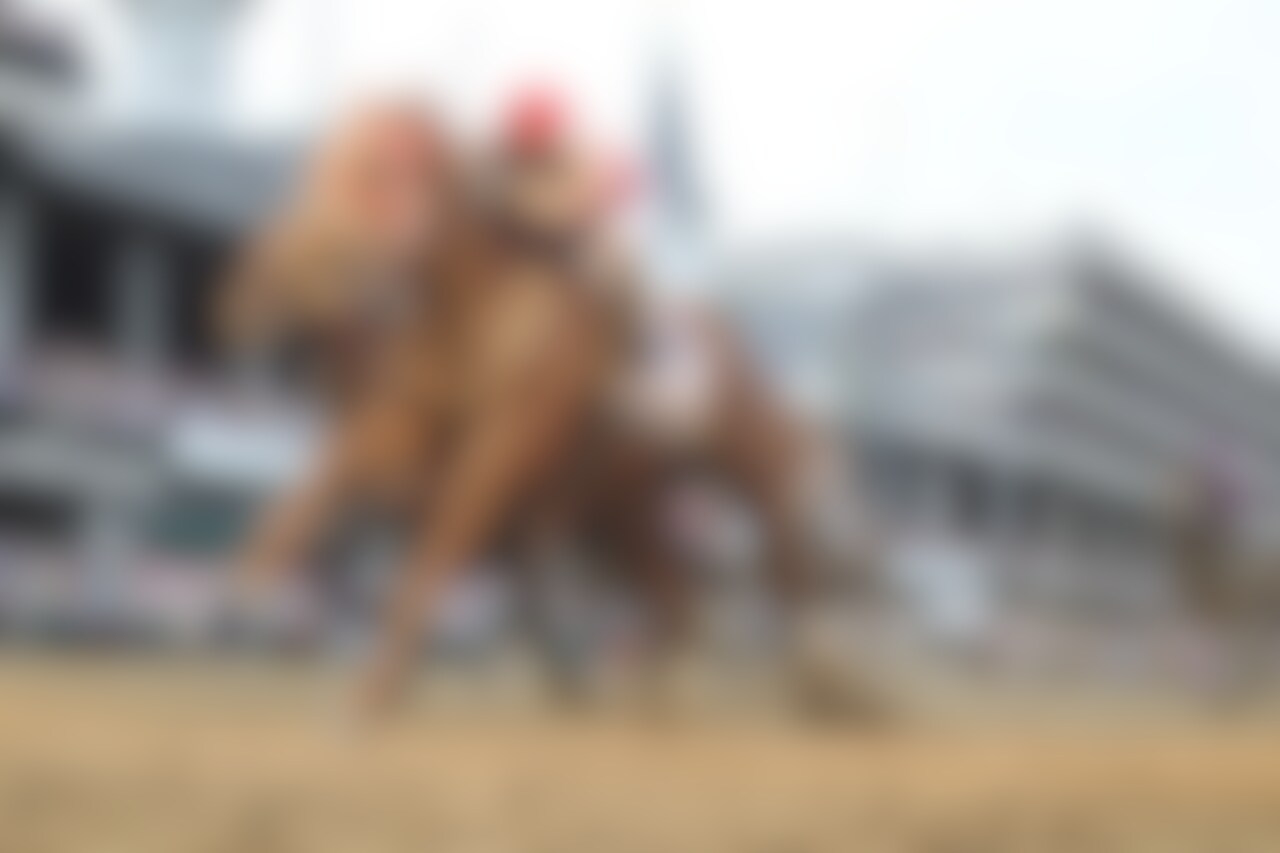 Rich Strike with Sonny Leon aboard wins the 2022 Kentucky Derby (G1) at Churchill Downs (Photo by Horsephotos.com)