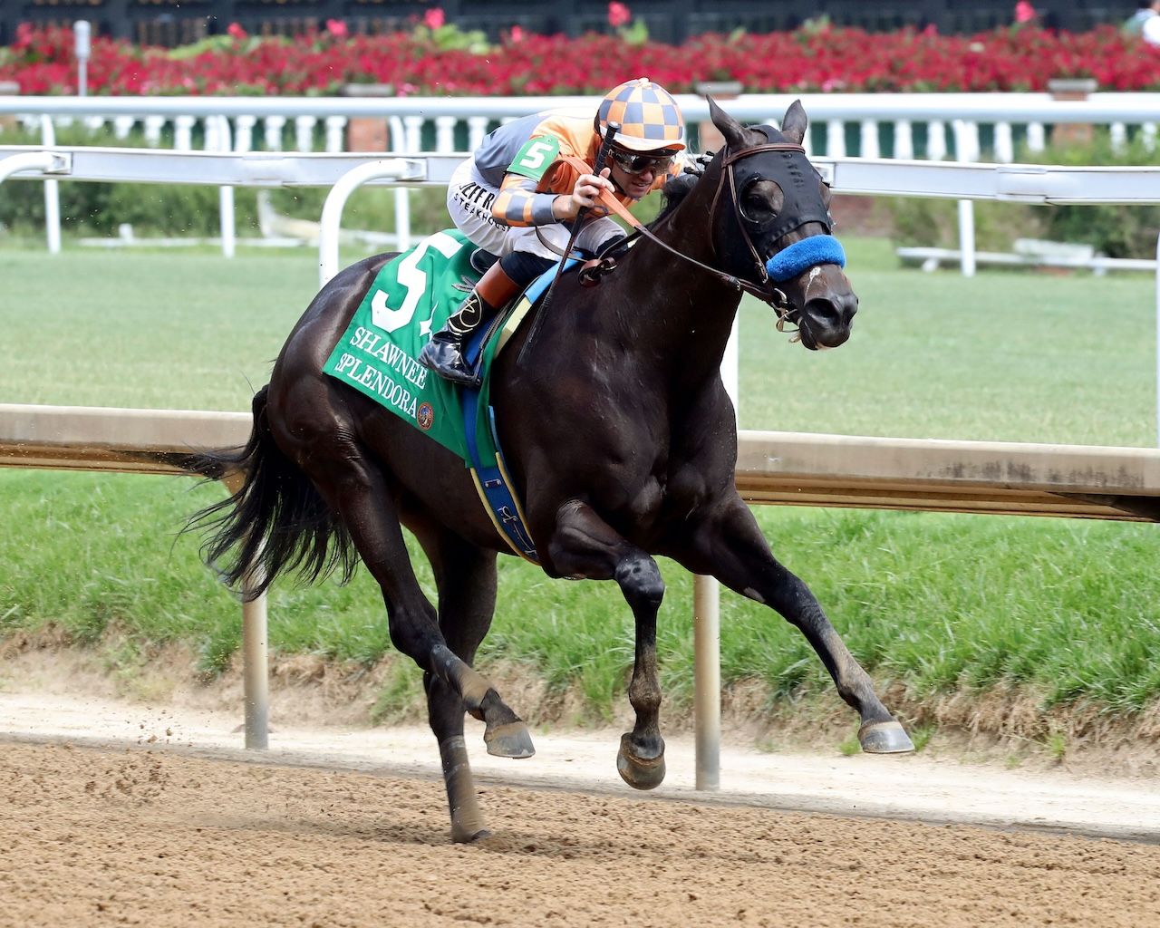 Splendora wins the Shawnee at Churchill Downs on Stephen Foster Preview Day.