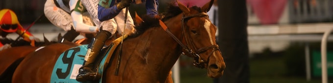 Always a Runner defies inexperience to win Kentucky Oaks